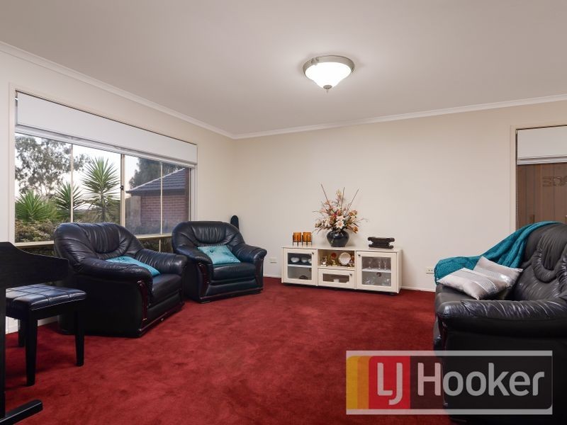 7 Sallybrook Circuit, Narre Warren VIC 3805