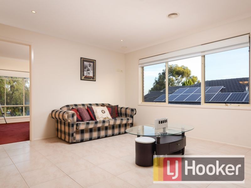 7 Sallybrook Circuit, Narre Warren VIC 3805
