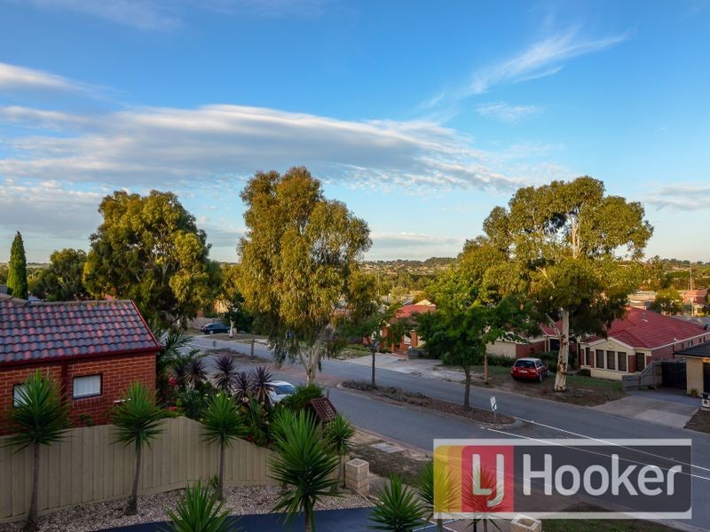 7 Sallybrook Circuit, Narre Warren VIC 3805