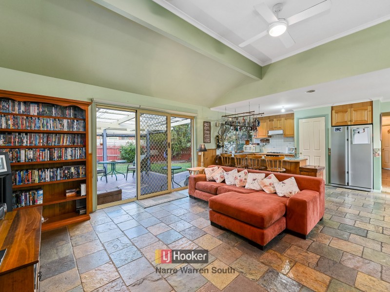 5 Loganberry Close, Cranbourne North VIC 3977