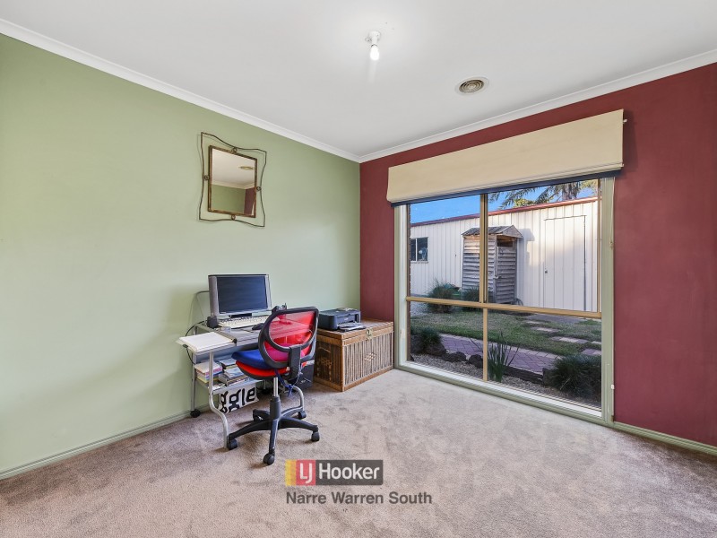 5 Loganberry Close, Cranbourne North VIC 3977