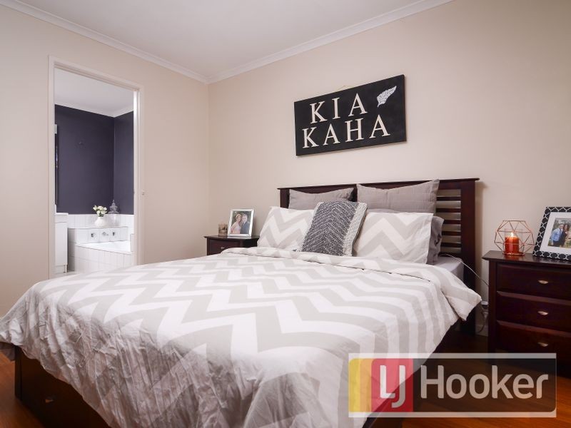 2 Bill Place, Hampton Park VIC 3976