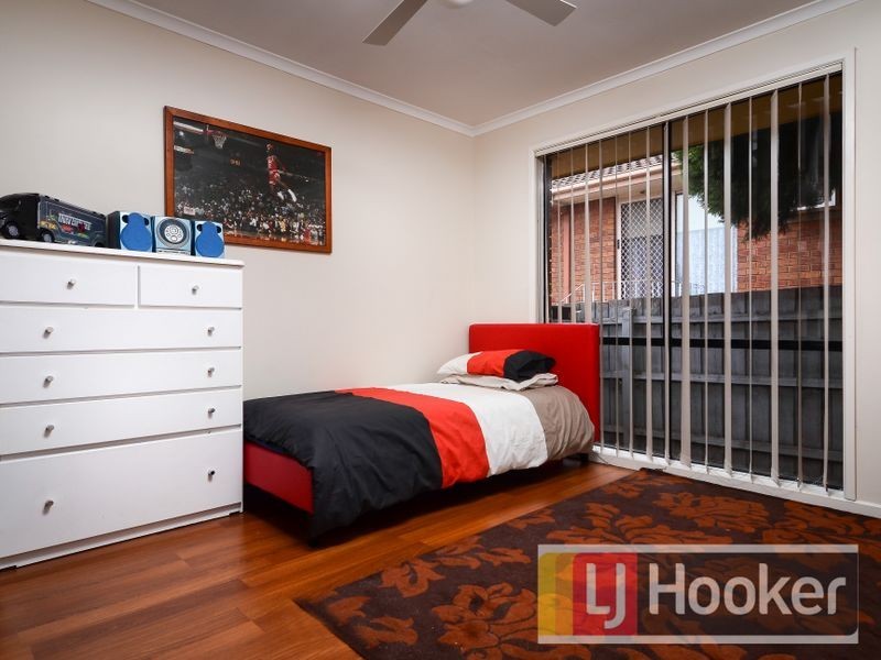 2 Bill Place, Hampton Park VIC 3976