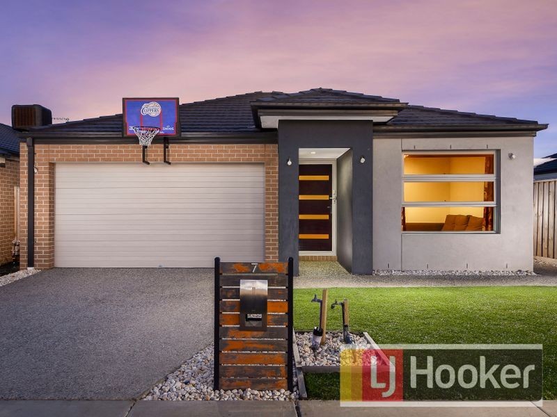 7 Pelion Avenue, Clyde VIC 3978