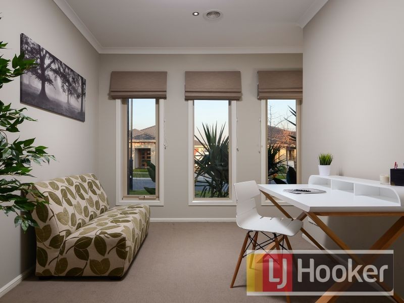 5 Grassland Crescent, Officer VIC 3809