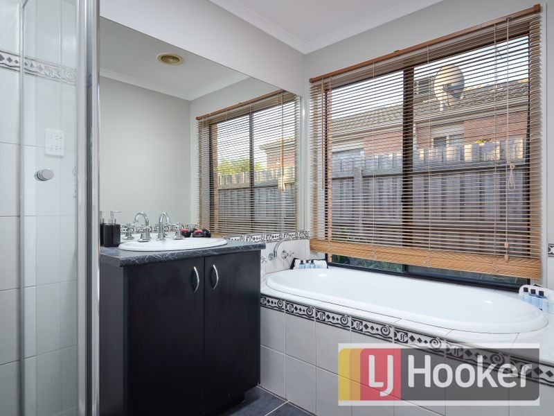 10 Bermer Court, Narre Warren South VIC 3805