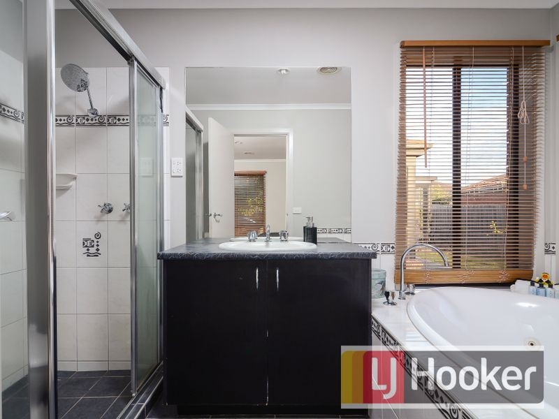 10 Bermer Court, Narre Warren South VIC 3805