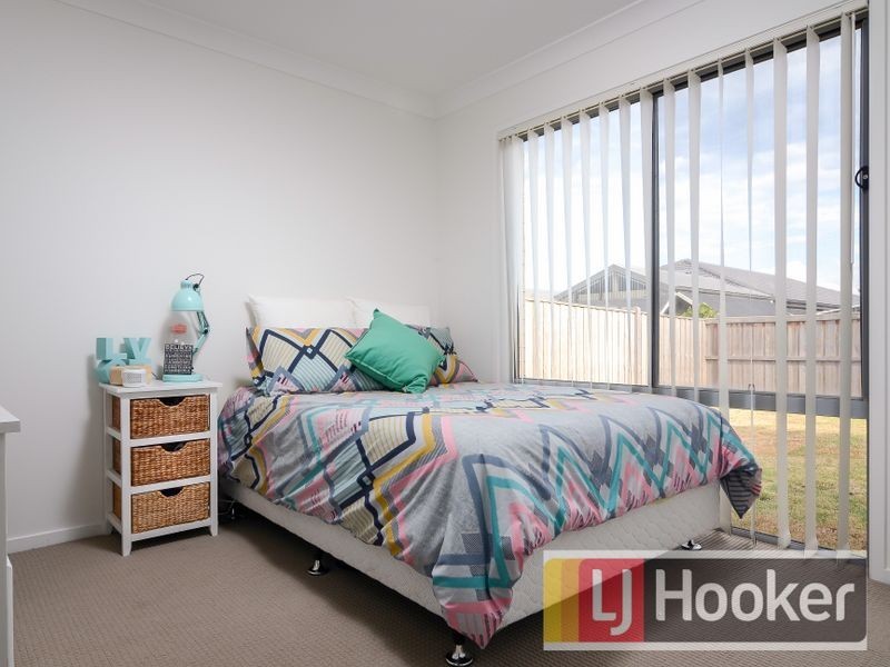 13 Bremer Street, Clyde North VIC 3978