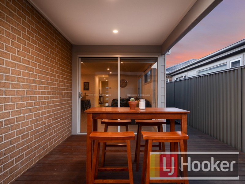 152 Lineham Drive, Cranbourne East VIC 3977
