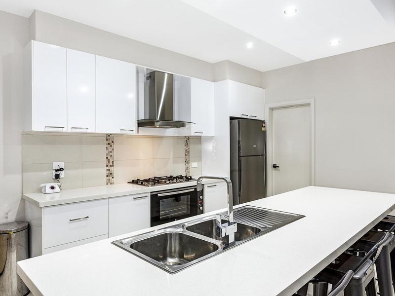 52 Linden Tree Way, Cranbourne North VIC 3977