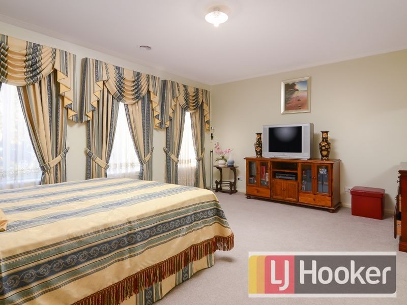 106 Seebeck Drive, Narre Warren South VIC 3805