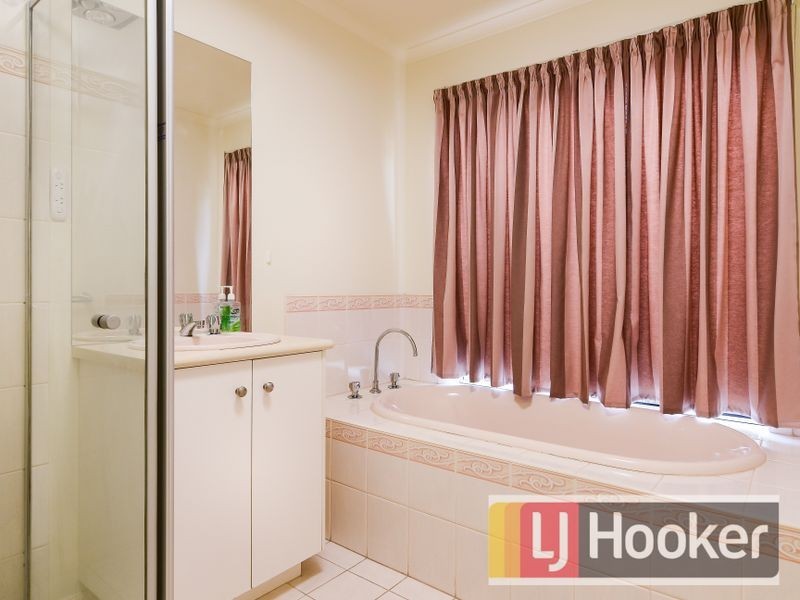 106 Seebeck Drive, Narre Warren South VIC 3805