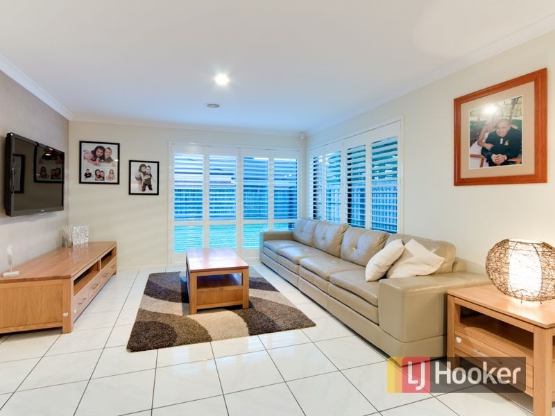 77 Sherwood Road, Narre Warren South VIC 3805