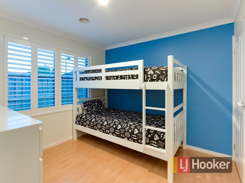 77 Sherwood Road, Narre Warren South VIC 3805