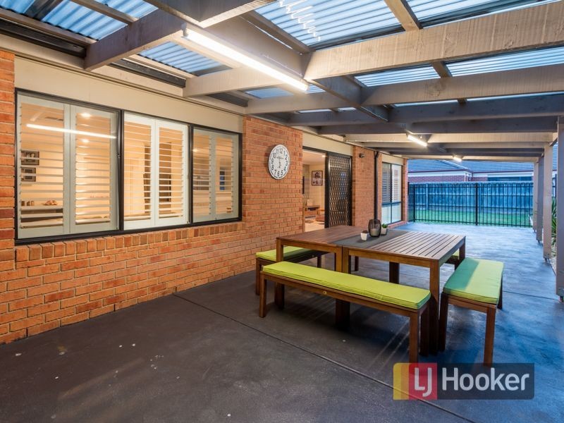 77 Sherwood Road, Narre Warren South VIC 3805