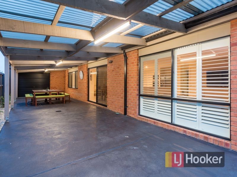 77 Sherwood Road, Narre Warren South VIC 3805