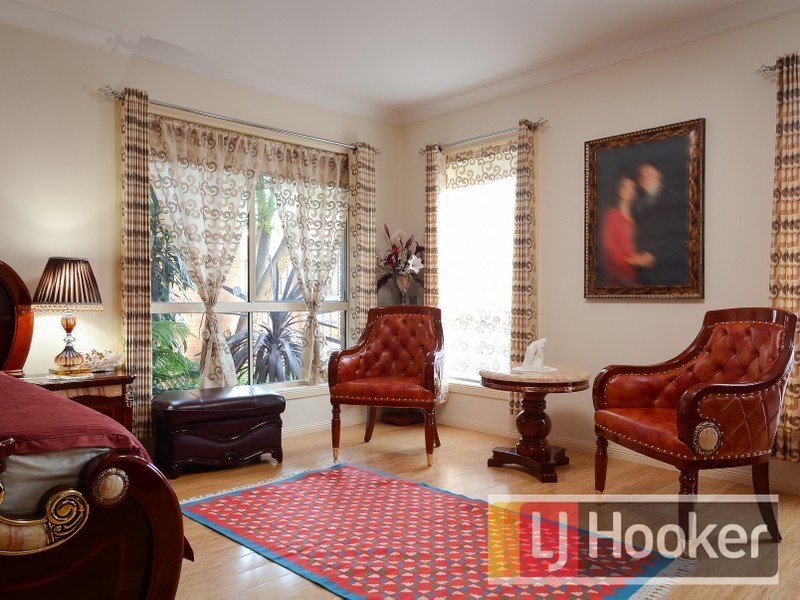 2 Gustavus Place, Narre Warren South VIC 3805