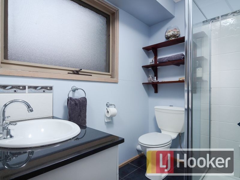 4 Tenandra Court, Berwick VIC 3806