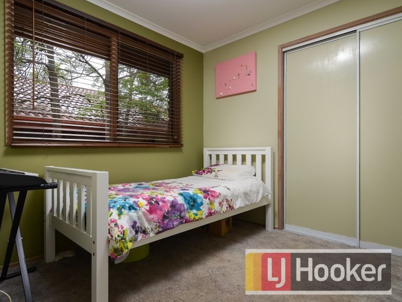 4 Tenandra Court, Berwick VIC 3806