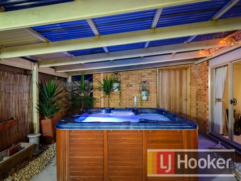 20 Feehan Crescent, Narre Warren South VIC 3805