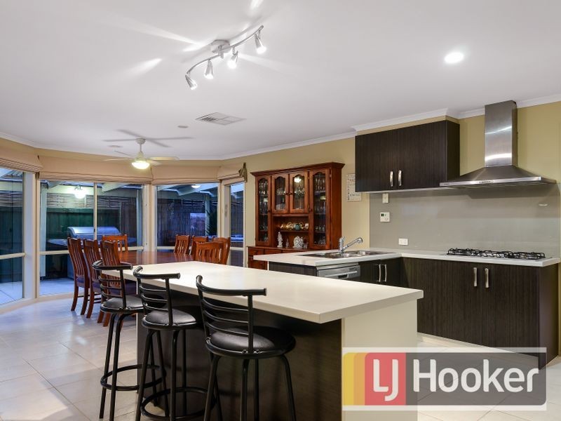 20 Feehan Crescent, Narre Warren South VIC 3805