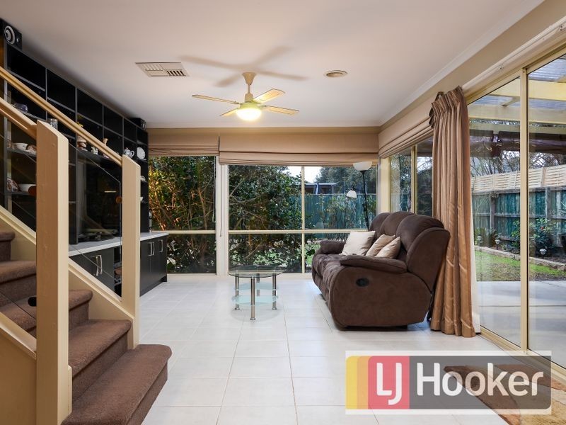 20 Feehan Crescent, Narre Warren South VIC 3805