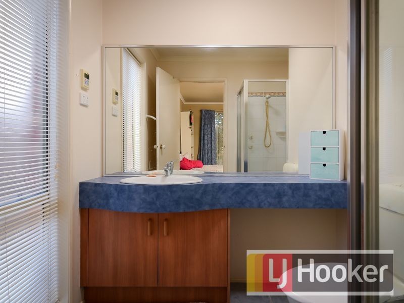 20 Feehan Crescent, Narre Warren South VIC 3805