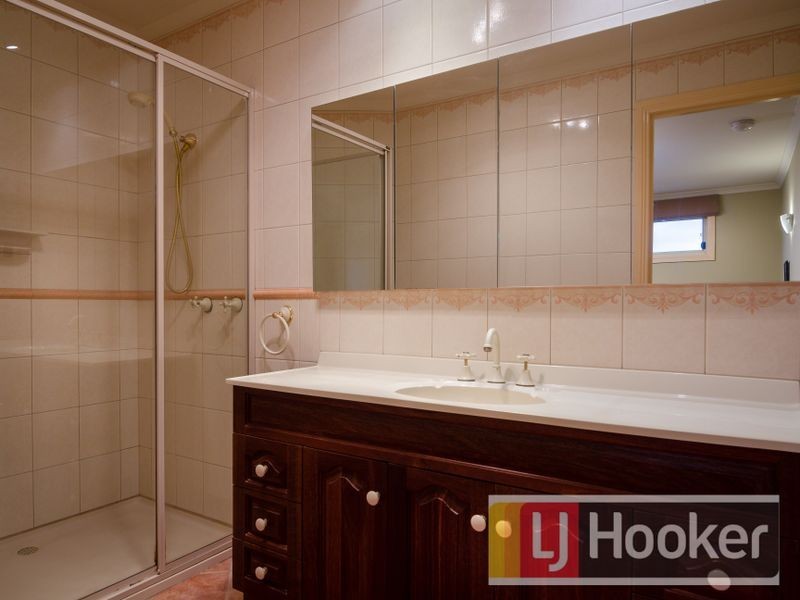 20 Feehan Crescent, Narre Warren South VIC 3805