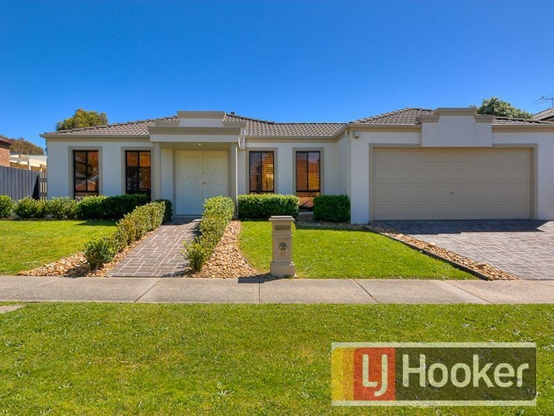 61 Wood Road, Narre Warren South VIC 3805