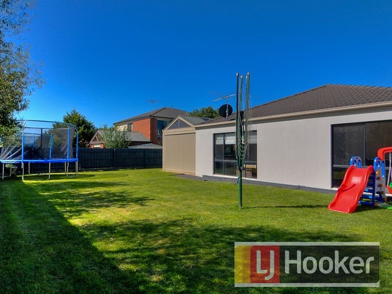 61 Wood Road, Narre Warren South VIC 3805