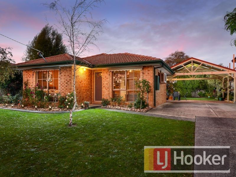 20 Benambra Way, Hampton Park VIC 3976