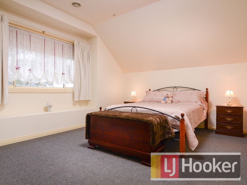 7 Treetop Court, Narre Warren South VIC 3805