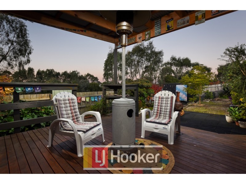 8 Filmer Crescent, Narre Warren South VIC 3805