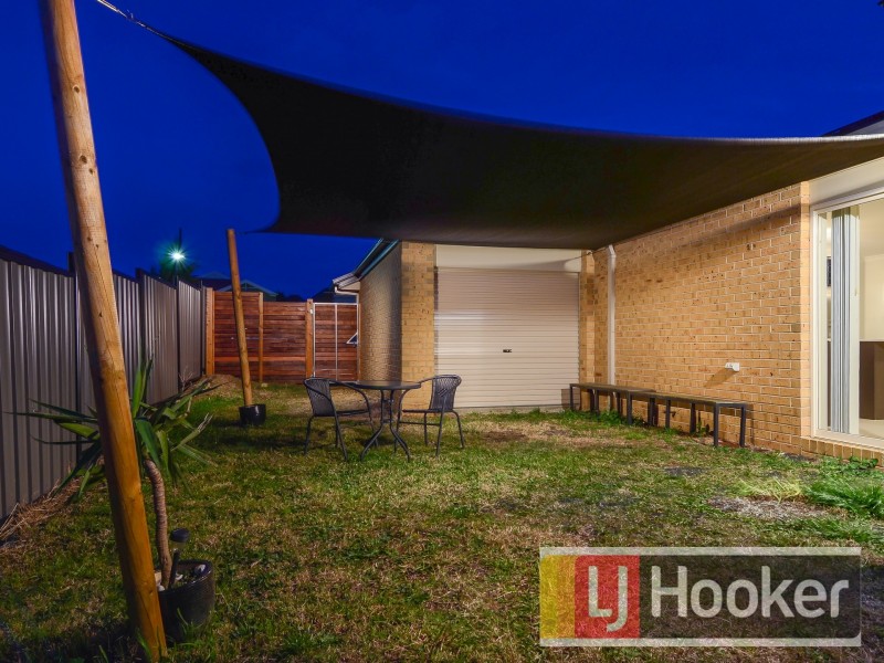 14 Caspian Chase, Pakenham VIC 3810
