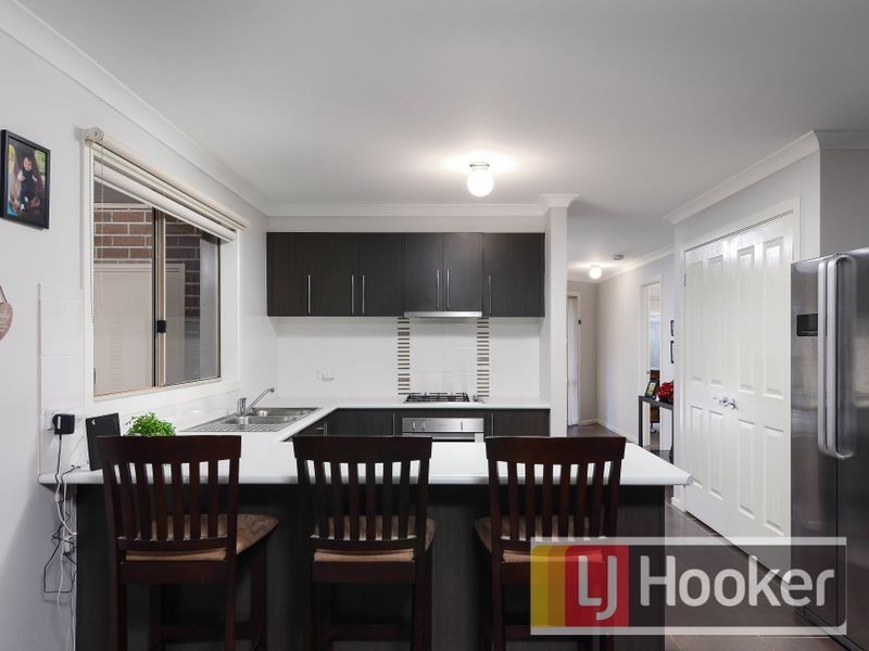 14 Kirwan Drive, Cranbourne East VIC 3977