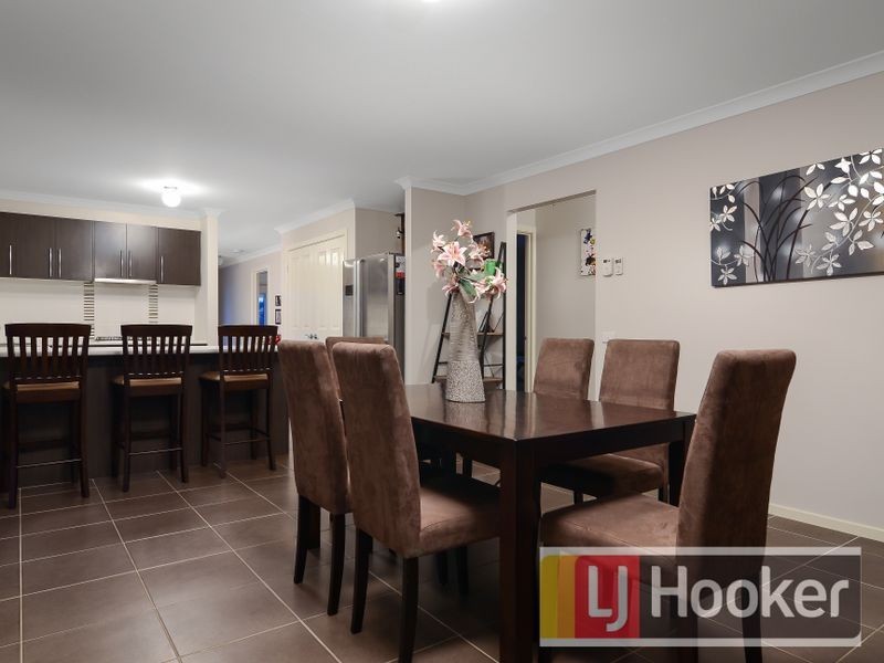 14 Kirwan Drive, Cranbourne East VIC 3977