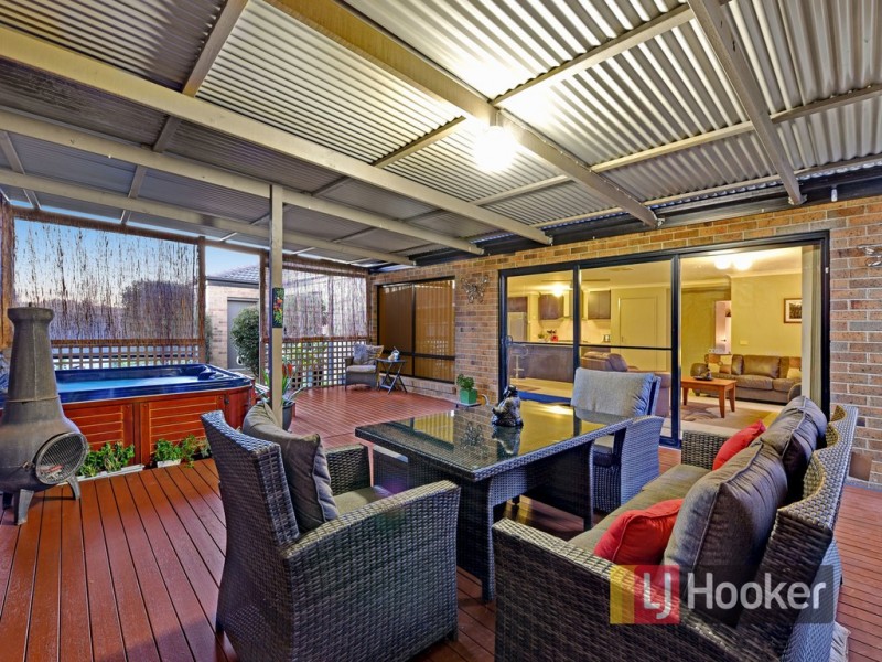 9 Yemaya Place, Berwick VIC 3806