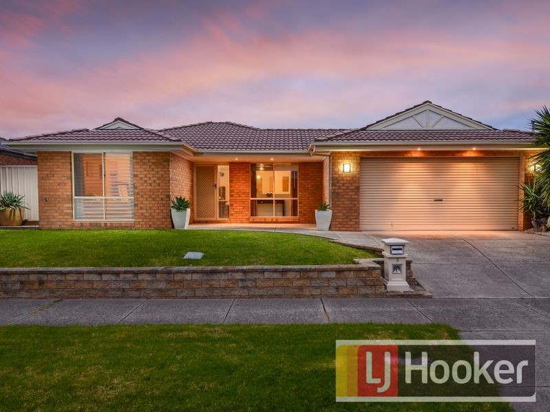 3 Armoy Close, Cranbourne East VIC 3977
