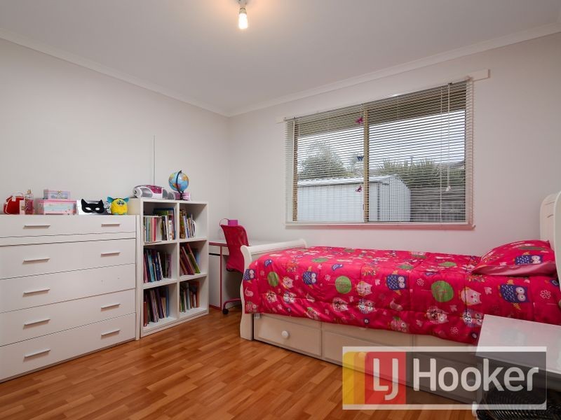 3 Armoy Close, Cranbourne East VIC 3977