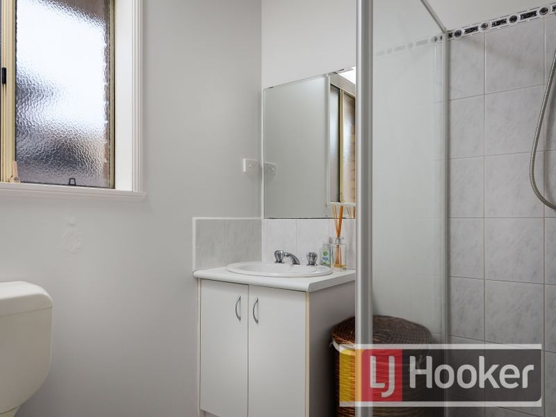 3 Armoy Close, Cranbourne East VIC 3977