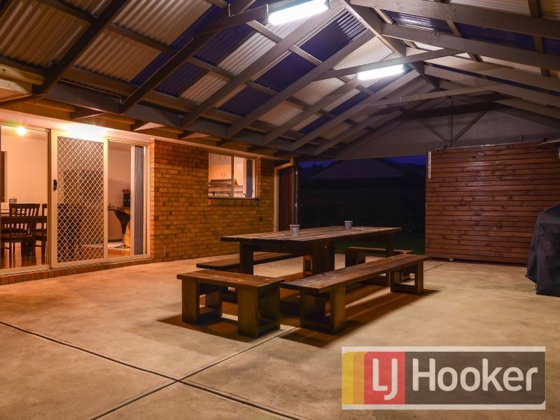 3 Armoy Close, Cranbourne East VIC 3977