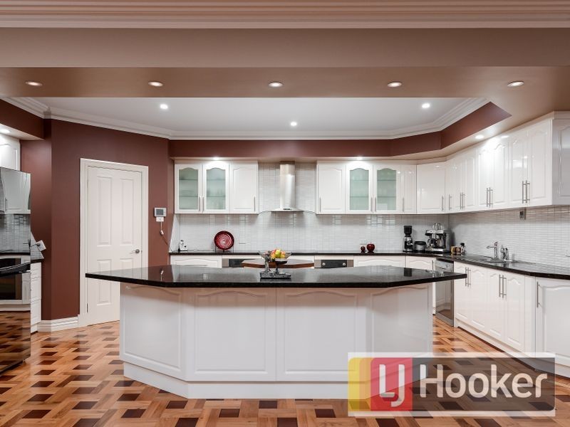 15 Wiringa Close, Narre Warren North VIC 3804