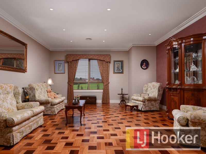 15 Wiringa Close, Narre Warren North VIC 3804