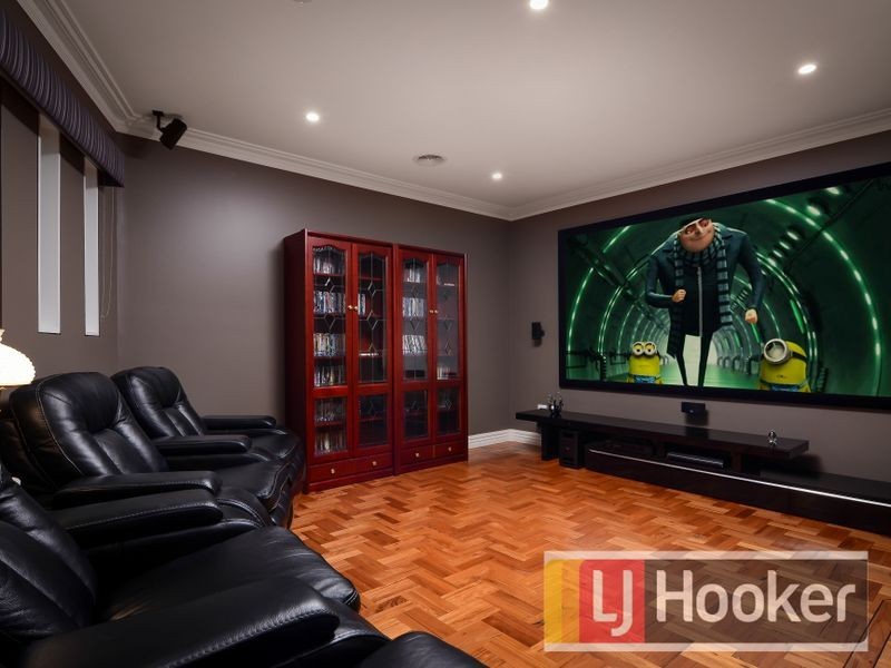 15 Wiringa Close, Narre Warren North VIC 3804