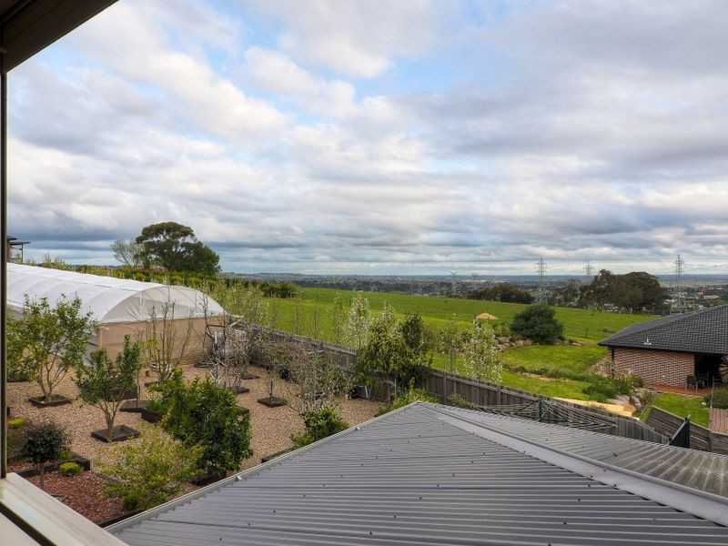 15 Wiringa Close, Narre Warren North VIC 3804