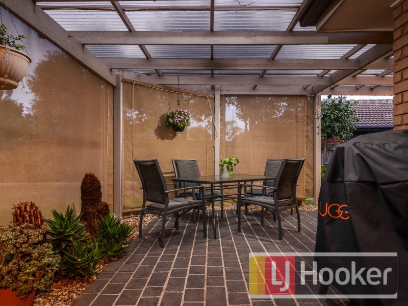 8 Marsden Court, Cranbourne North VIC 3977