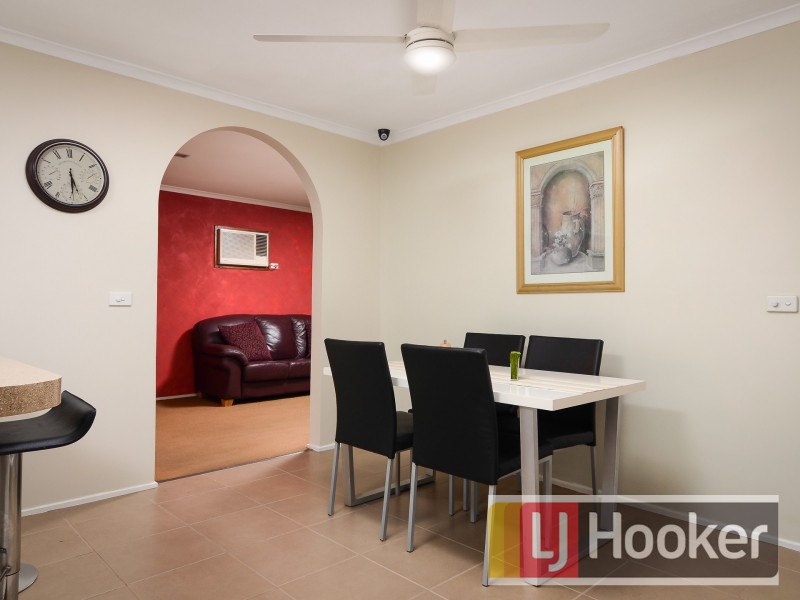 8 Marsden Court, Cranbourne North VIC 3977