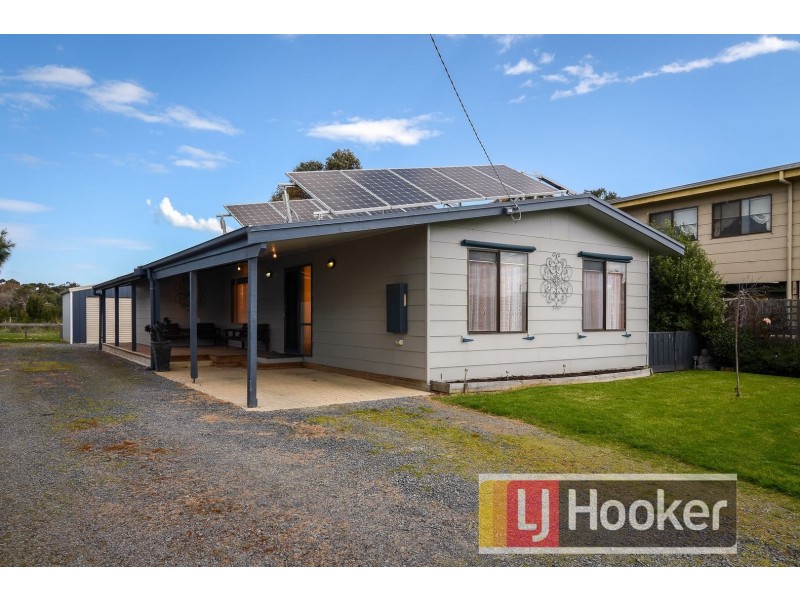 52 Kallay Drive, Caldermeade VIC 3984