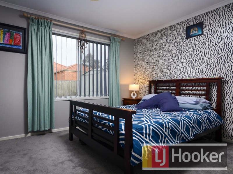 34 Sherwood Road, Narre Warren South VIC 3805