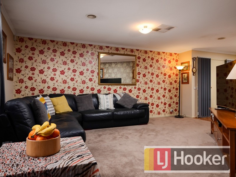 34 Sherwood Road, Narre Warren South VIC 3805